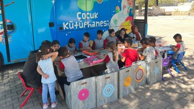 Büyükşehir Belediyesinin Mobil Çocuk Kütüphanesi; Dulkadiroğlu, Onikişubat ve Pazarcık’ın kırsal