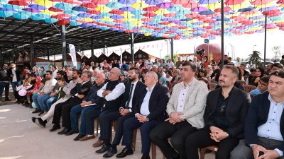 Onikişubat Belediyesi’nin düzenlediği EXPO 2023 Kitap Fuarı’nın 7’nci günü, imza