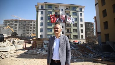 Dulkadiroğlu Belediye Başkanı Necati Okay, ilçesinde devam eden toplu konut