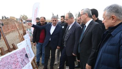 Büyükşehir Belediye Başkanı Hayrettin Güngör, alanda yürütülen çalışmaları yerinde incelemek