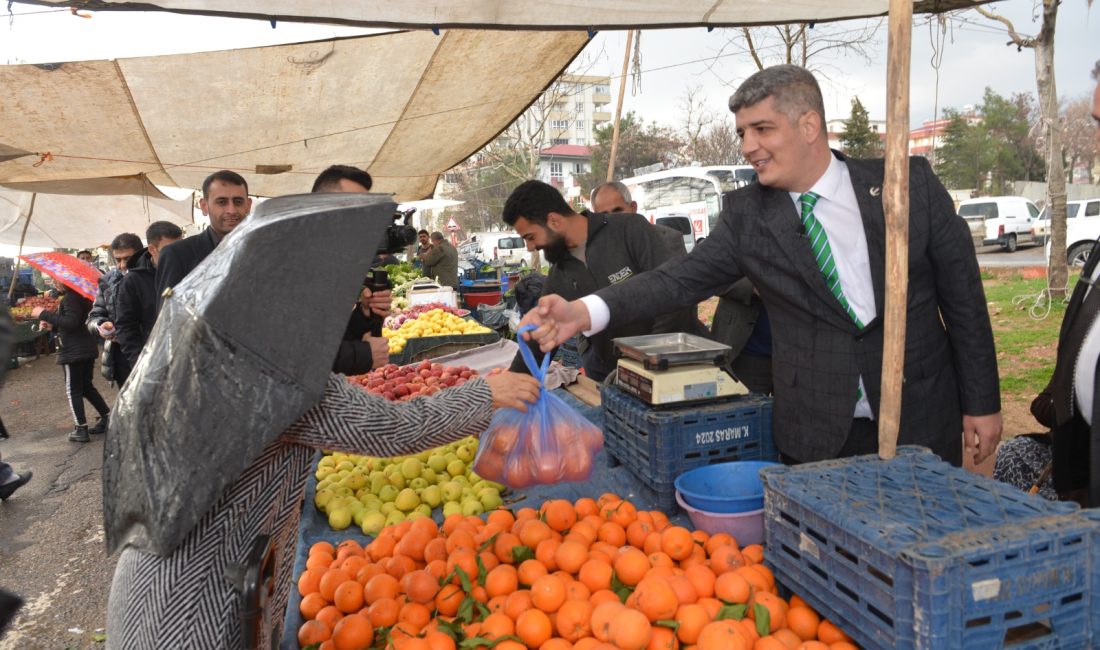 Seçim çalışmalarını ara vermeden sürdüren Yeniden Refah Partisi Kahramanmaraş Büyükşehir