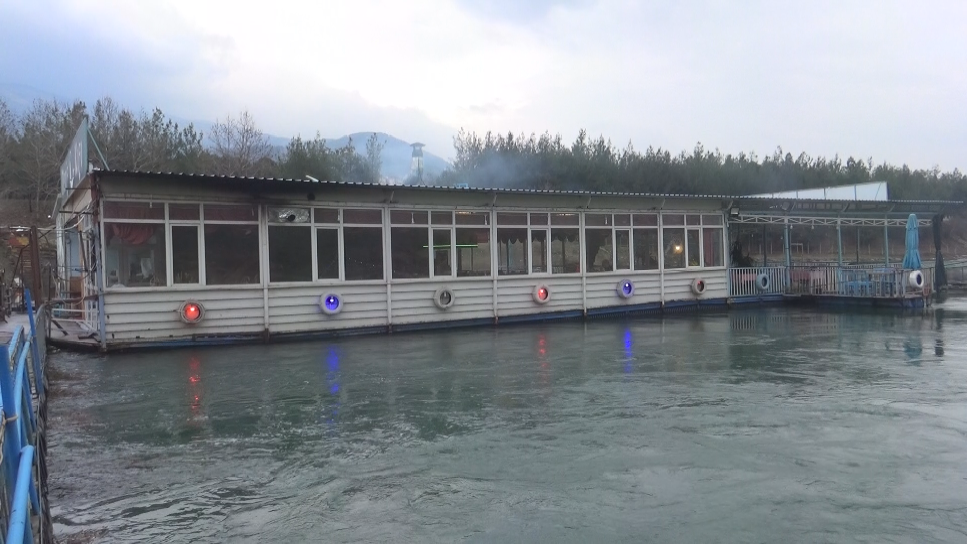 Kahramanmaraş’ın gözde mekanlarından birisi olan Mercan Balıkçılık Deniz Kızı Restoran,