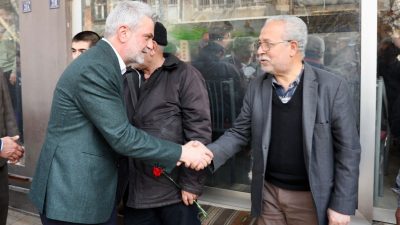 Mağralı Caddesi’nde esnafları ziyaret eden Cumhur ittifakı Kahramanmaraş Büyükşehir Belediye