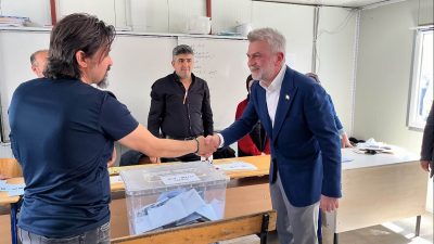 Tüm Türkiye’de olduğu gibi Kahramanmaraş’ta oy verme işlemi başladı. Cumhur