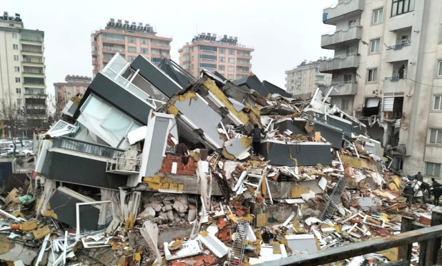 Kahramanmaraş'ta yaşanan depremde yıkılan Ezgi Apartmanı ile ilgili dava mayıs