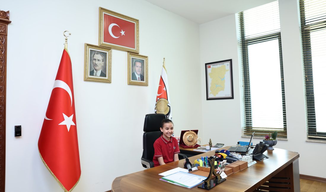 Onikişubat Belediye Başkanı Hanifi Toptaş, 23 Nisan Ulusal Egemenlik ve