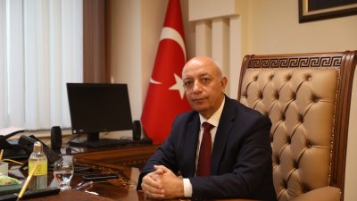Kahramanmaraş İstiklal Üniversitesi Rektörü Prof. Dr. İsmail Bakan, 23 Nisan