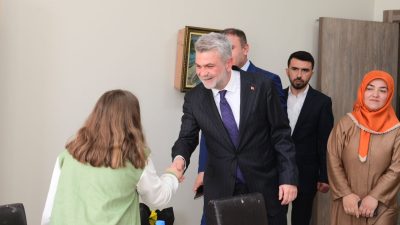 Personellerle tanışma ziyaretlerini sürdüren Başkan Fırat Görgel, “Tüm çalışma arkadaşlarımızla