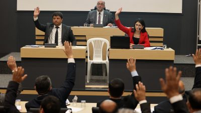 Dulkadiroğlu Belediye meclis toplantısı, Belediye Başkanı Mehmet Akpınar’ın başkanlığında gerçekleştirildi.