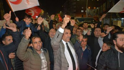 Türkoğlu, yerel seçimlerin ardından büyük bir heyecana sahne oldu. Mehmet