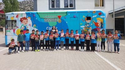 Büyükşehir Belediyesinin örnek projelerinden Mobil Çocuk Kütüphanesi; Onikişubat, Dulkadiroğlu ve