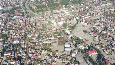 Dulkadiroğlu Belediyesi, 15 Nisan’dan bu yana 20 adet orta hasarlı