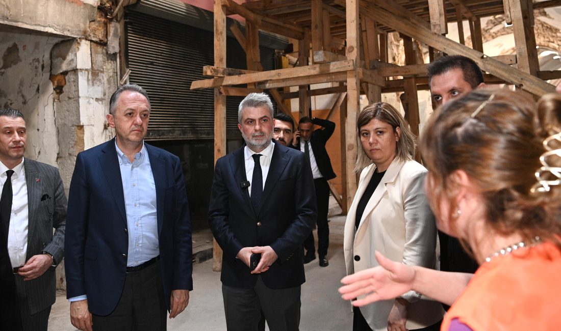 Kültür ve Turizm Bakan Yardımcısı Gökhan Yazgı ile şehirdeki tarihi