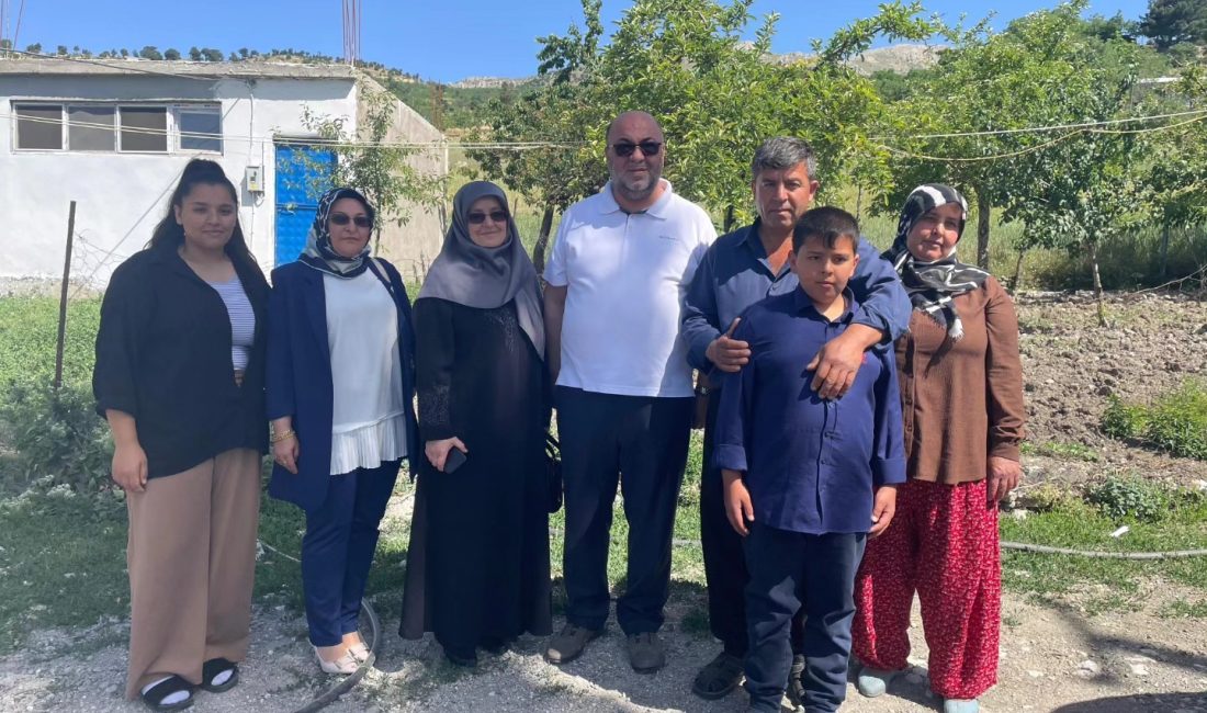 Dulkadiroğlu’nda Gönülleri Fethettik, Hizmetlerimizle De İhya Edeceğiz Dulkadiroğlu Belediye Başkanı Mehmet Akpınar, Çatmayayla Mahallesi'nde vatandaşlarla bir araya