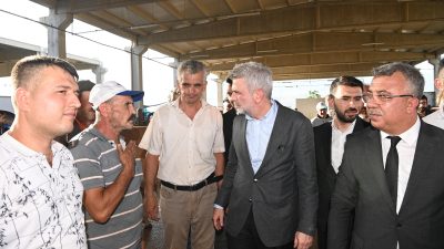 Canlı Hayvan Borsası’nı ziyaret ederek incelemelerde bulunan Başkan Görgel, “Vatandaşlarımızın