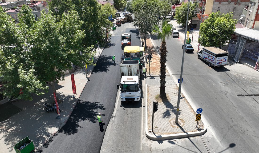 Büyükşehir, Av. Mehmet Ali Kısakürek Caddesi’nde Ulaşımı İyileştiriyor Büyükşehir Belediyesi, Onikişubat’ta Av. Mehmet Ali Kısakürek Caddesi’nde deforme olan