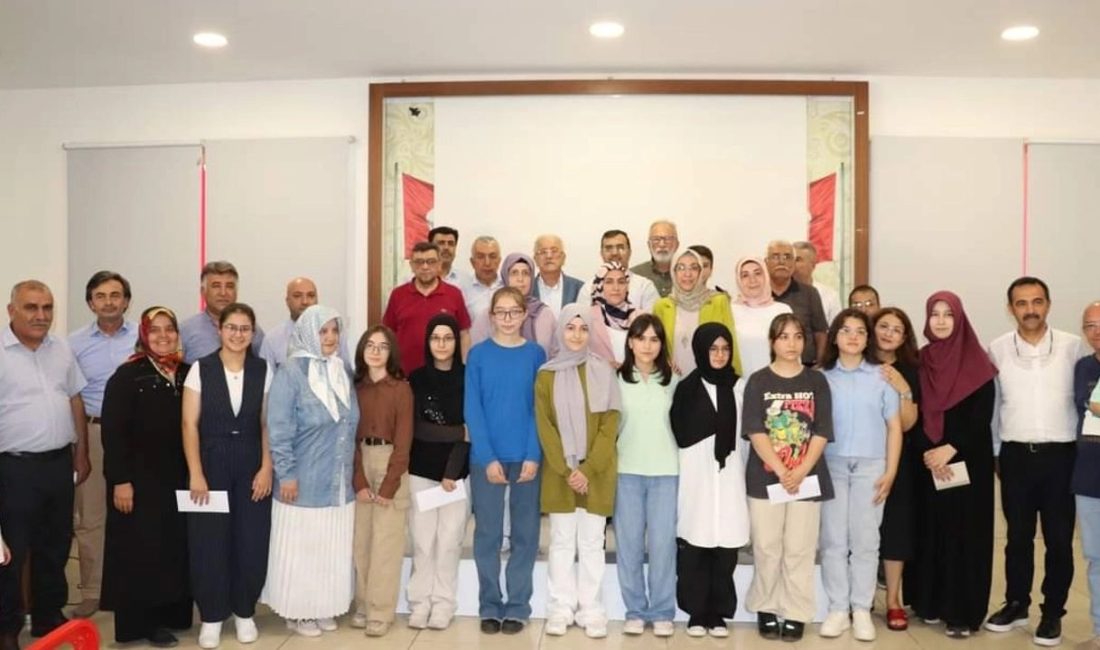 LGS’de Zekeriya Tanrıverdi İmam Hatip Ortaokulu’ndan Büyük Başarı ! Zekeriya Tanrıverdi İmam Hatip Ortaokulu, Liselere Geçiş Sınavı'nda (LGS) önemli