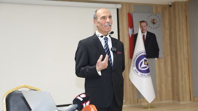 İş İnsanı Şahin Balcıoğlu, “Kariyerini Sevgiyle Planla” Söyleşisiyle KİÜ’de Öğrencilerle