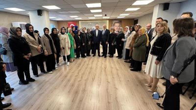 AK Parti Kahramanmaraş İl Başkanlığı'nda Ramazan Bayramı'nın coşkusu yaşandı. Bayramlaşma