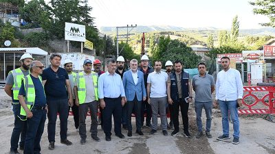Dulkadiroğlu Pınarbaşı mevkiinde yürütülen altyapı yatırımlarını yerinde inceleyen Başkan Görgel,