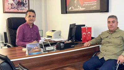 Eğitimde iz bırakan insanlar vardır. Gittikleri her okulda sadece yöneticilik