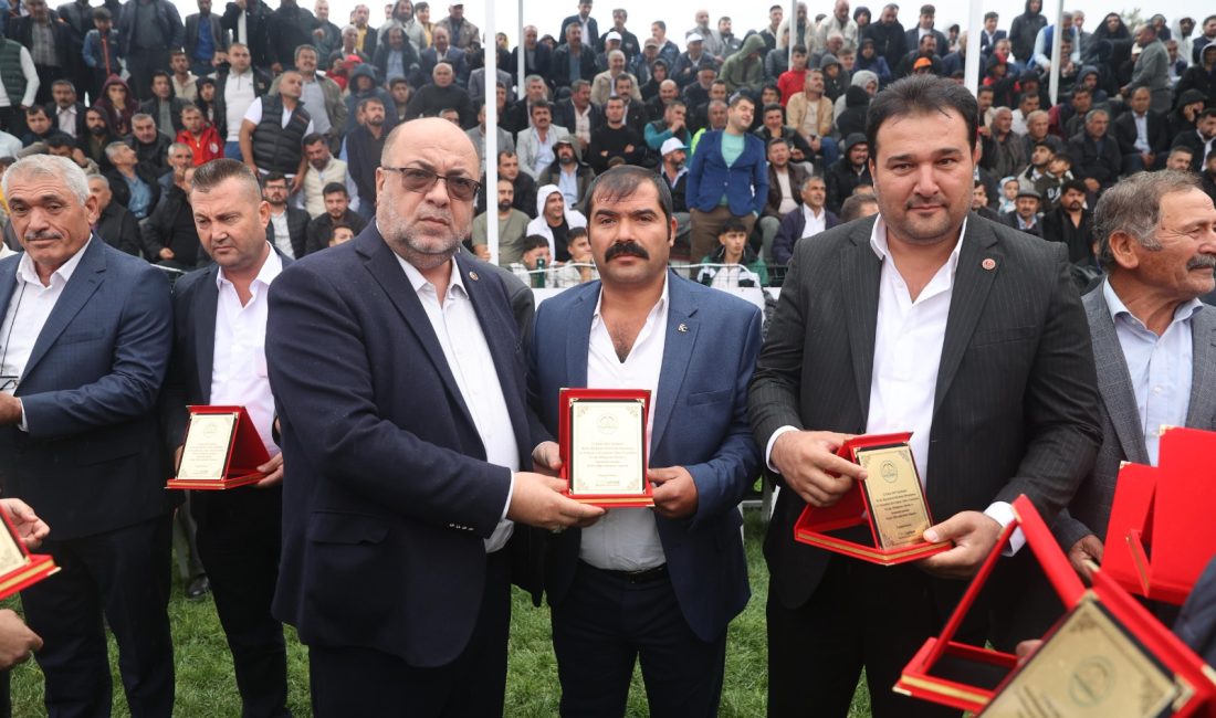 Dulkadiroğlu Belediyesi’nin ev sahipliğinde düzenlenen 14. Geleneksel Bertiz  Baydemirli