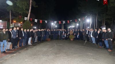 Mehmet Akpınar, 105 Mahalle Muhtarıyla İftar Sofrasında Buluştu Dulkadiroğlu Belediye Başkanı Mehmet Akpınar, Ramazan ayı dolayısıyla Dulkadiroğlu ilçesinde