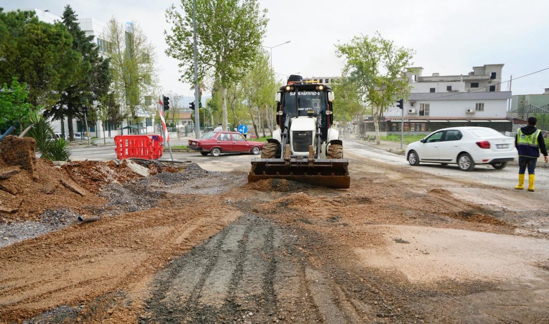 Büyükşehir Belediyesi ve KASKİ ekipleri, aşırı sağanak yağış alan bölgelerde
