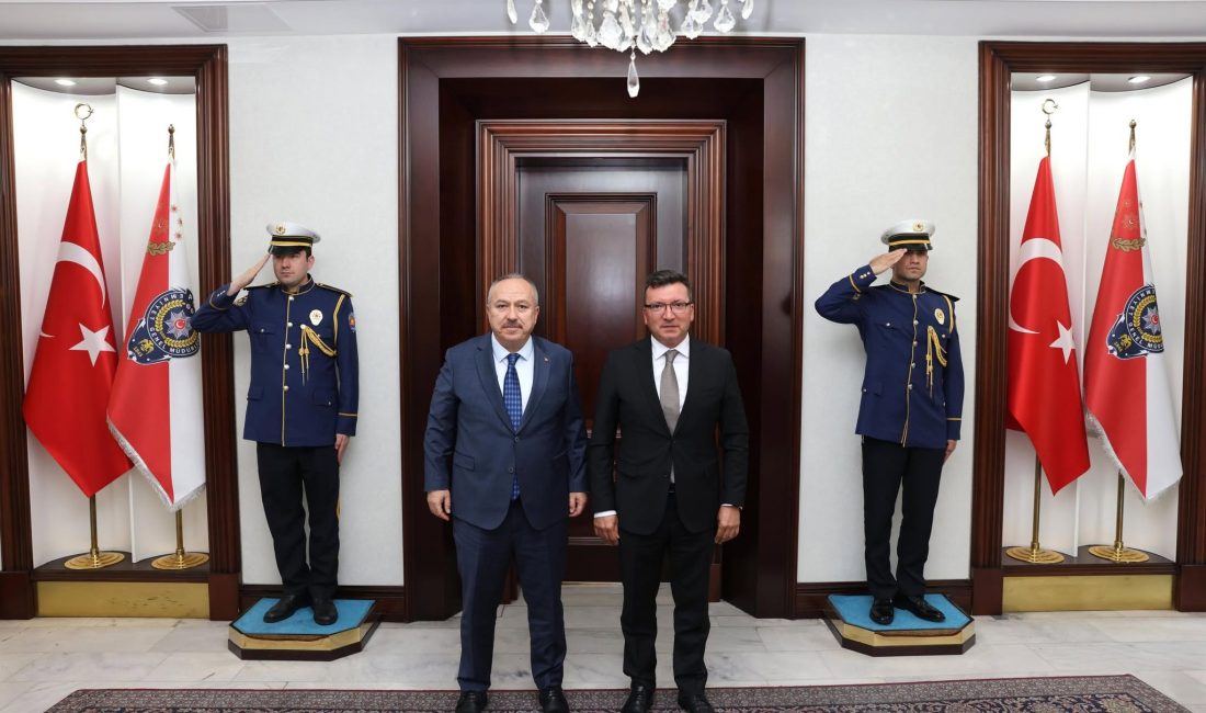 Serik Kaymakamı Dr. Cemal Şahin’den Emniyet Genel Müdürü Ali Fidan’a Hayırlı Olsun Ziyareti Serik Kaymakamı Dr. Cemal Şahin, Cumhurbaşkanlığı Kararnamesi ile Emniyet Genel