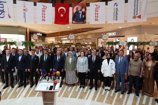 Geleneksel III. Kadın Emeği Alışveriş Festivali Kapılarını Açtı Kahramanmaraşlı kadın girişimcilerin el emeği ürünlerini vatandaşlarla buluşturan Geleneksel III.