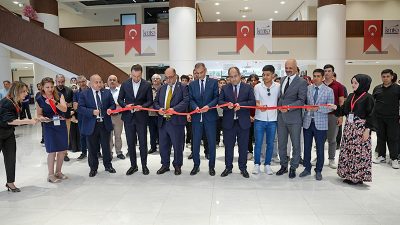 Kahramanmaraş’ta Genç Girişimciler Projeleriyle Yarıştı Kahramanmaraş'ta gençlerin girişimcilik potansiyelini ortaya çıkarmak ve yenilikçi fikirlerini desteklemek
