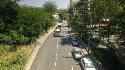 Büyükşehir, Dulkadiroğlu Pınarbaşı Caddesi’nde İlk Etabı Tamamladı Büyükşehir Belediyesi, Dulkadiroğlu Pınarbaşı Caddesi’nde ilk etap çalışmalarını tamamladı. Sıcak