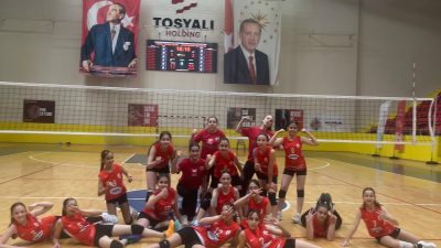 Kahramanmaraş’ta voleybolun yükselen gücü Onikişubat Belediye Spor, Efeler Ligi’ne yükselme