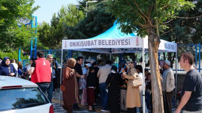 Kahramanmaraş’ın Onikişubat ilçesinde binlerce öğrenci Liselere Geçiş Sistemi (LGS) Sınavı’nda