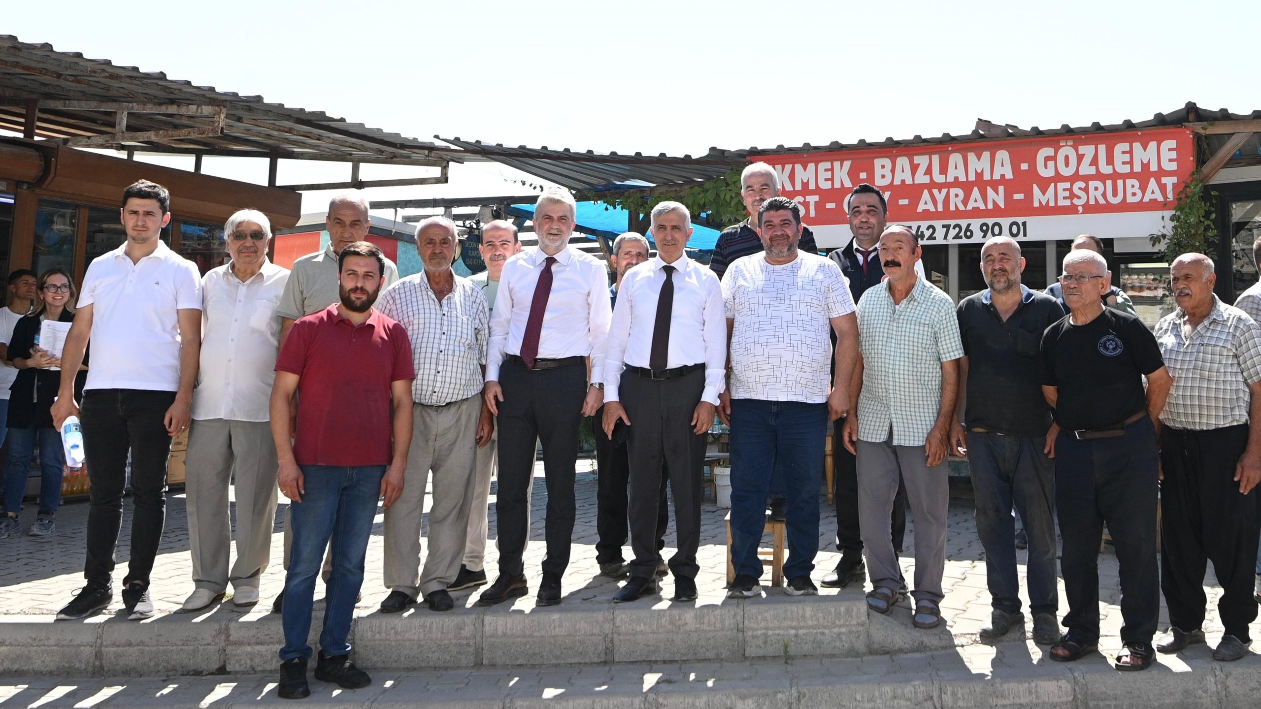 Vali Ünlüer ve Başkan Görgel, Trabzon Caddesi ile Demirciler Çarşısı’nda İncelemelerde Bulundu Vali Mükerrem Ünlüer ile birlikte Trabzon Caddesi Kentsel Tasarım Alanı