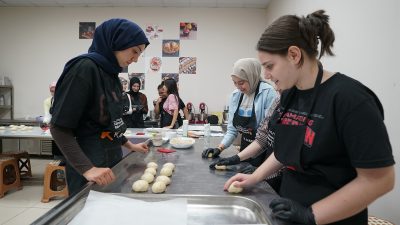 Büyükşehir Belediyesinin Genç KAMEK Yaz Dönemi Kursları, 24 farklı branşta