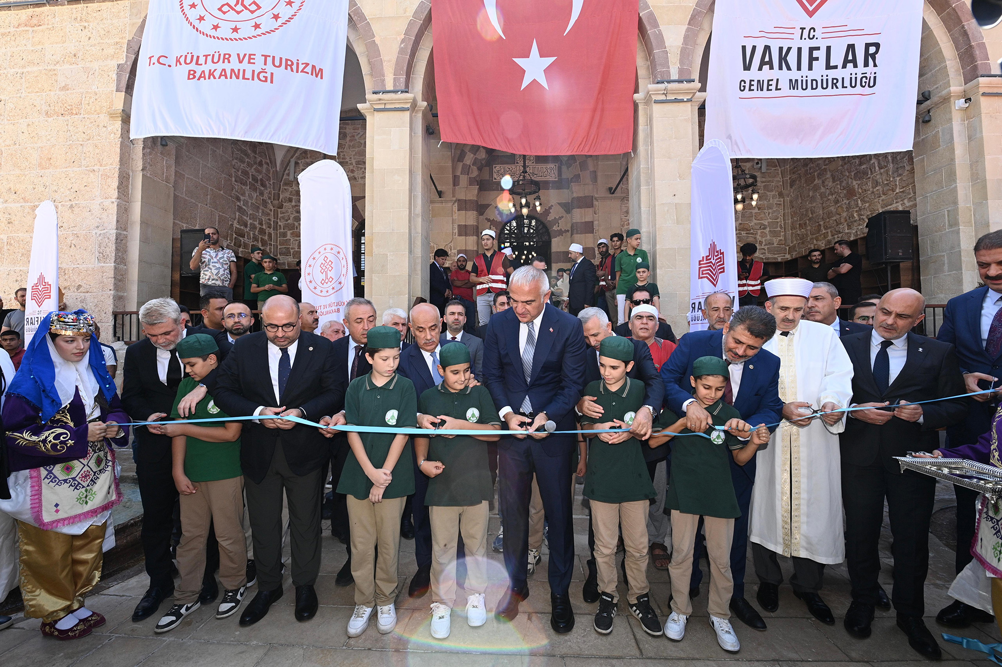 Kahramanmaraş’ta 5 Tarihi Cami Restorasyonun Ardından Yeniden İbadete Açıldı 6 Şubat depremlerinde ağır hasar alan Acemli, Bektutiye, Hacı Veli