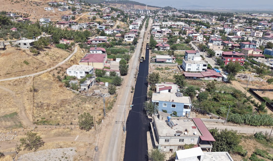 Büyükşehir’in Asfalt Mesaisi Yeni Haftada 5 İlçe 17 Farklı Noktada Devam Edecek Büyükşehir Belediyesi, haftalık asfalt programı kapsamında 14 – 20 Eylül