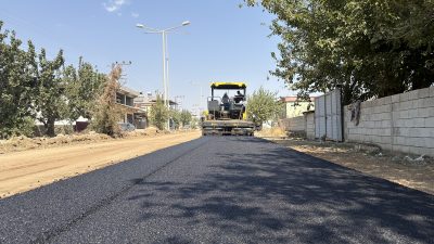Büyükşehir Belediyesi, Türkoğlu Beyoğlu Mahallesi’nin ana ulaşım güzergâhı olan Şehit