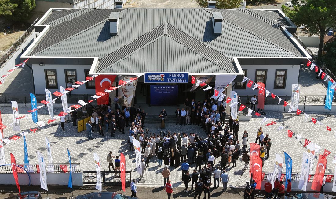 Büyükşehir’den Ferhuş Mahallesi’ne 15 Milyon TL’lik Taziyeevi Büyükşehir Belediyesi tarafından Karacasu Ferhuş Mahallesi’nde hayata geçirilen taziyeevi, hizmete