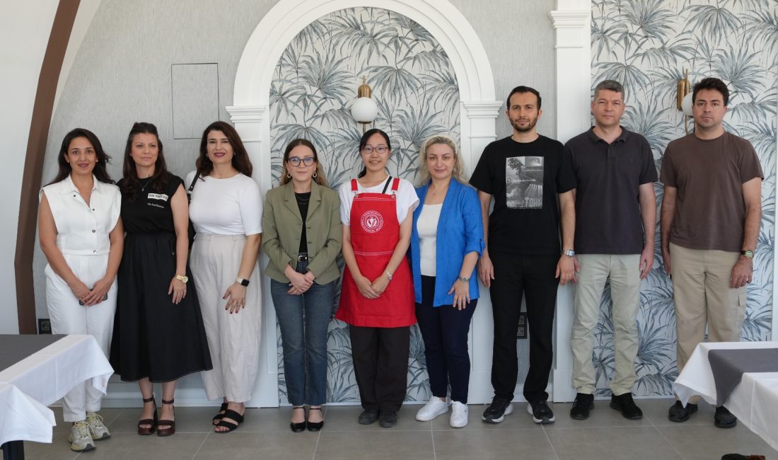 Kahramanmaraş’ın Yerel Ürünleri, Onikişubat Gastronomi Merkezi’nde Japon Mutfağıyla Buluştu Onikişubat Belediyesi Gastronomi Merkezi, Kahramanmaraş’ın önemli tarımsal değerlerinden Çağlayancerit cevizinin