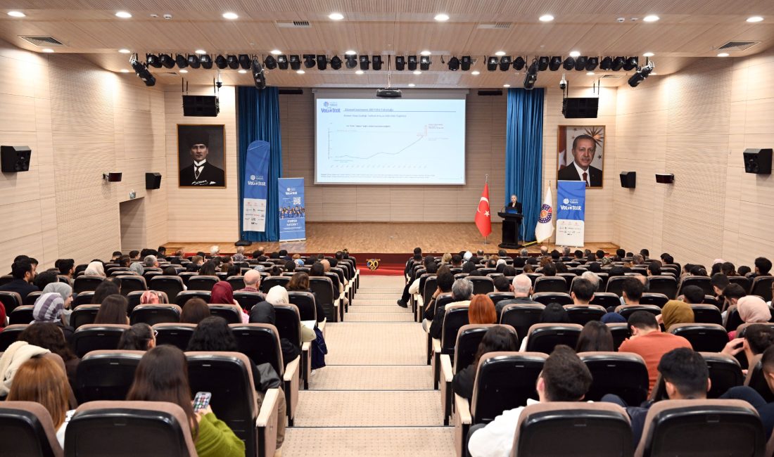 Kahramanmaraş Sütçü İmam Üniversitesinde (KSÜ) düzenlenen “COP31 Gönüllülük Programı: Kampüsten