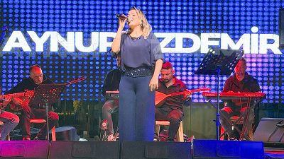Kahramanmaraş’ın güçlü sesi, Türk Halk Müziği sanatçısı Aynur Özdemir, Hamsi