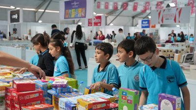 Fulya Öztürk ve Türker Akıncı Anadolu’nun En Büyük Kitap Fuarında Konuşacak Büyükşehir Belediyesinin düzenlediği 11. Uluslararası Kahramanmaraş Kitap Fuarı’nda Türkiye’nin en